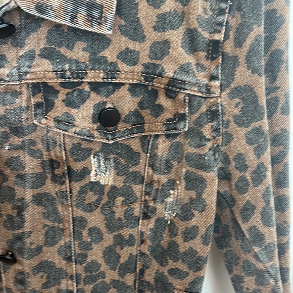 Leopard Jean Jacket - Picture 5 of 9